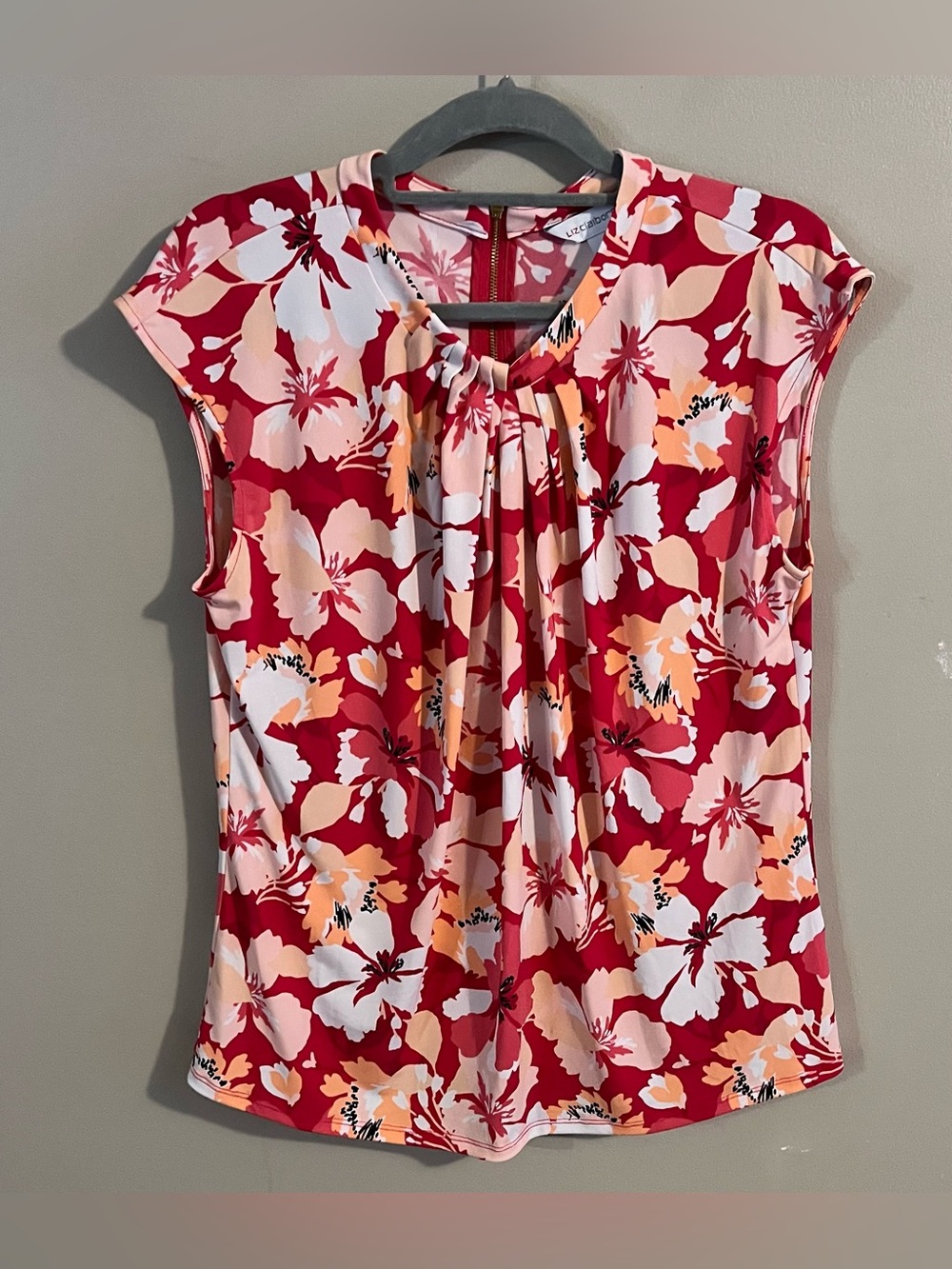 $6💗Bundled Liz Claiborne Tank